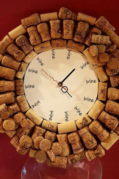 Wine cork clock