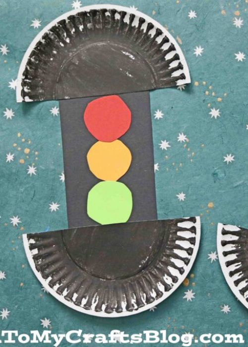 Stoplight Paper Plate Craft